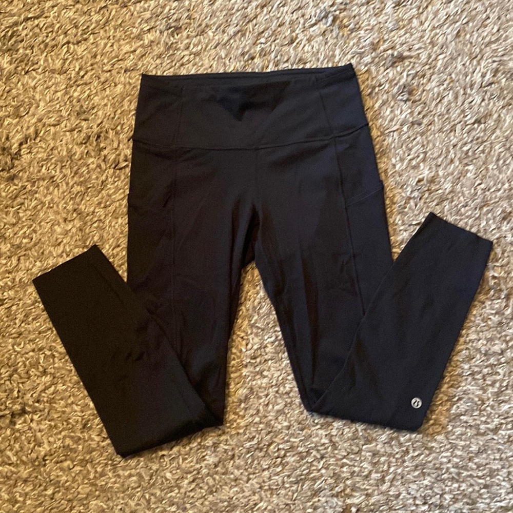 Black lululemon leggings size 6